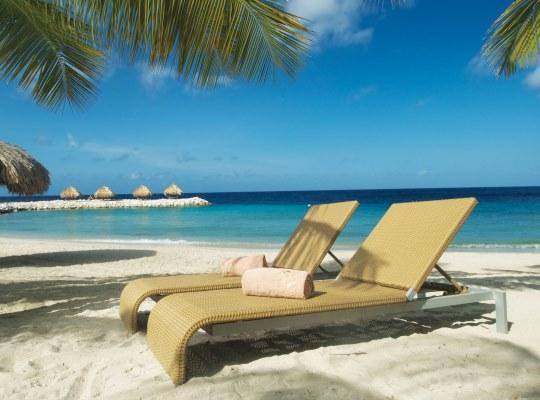 Curacao Blue Bay Strand 2