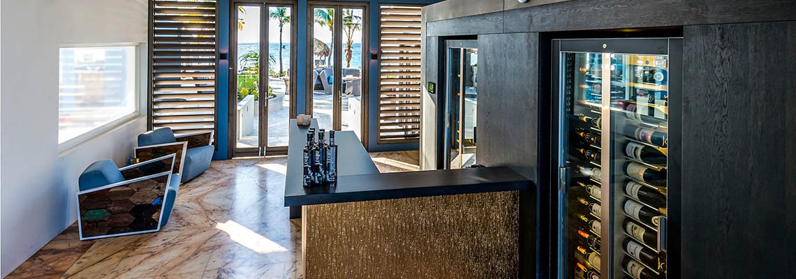 Delfins_beach_resort_lounge_2