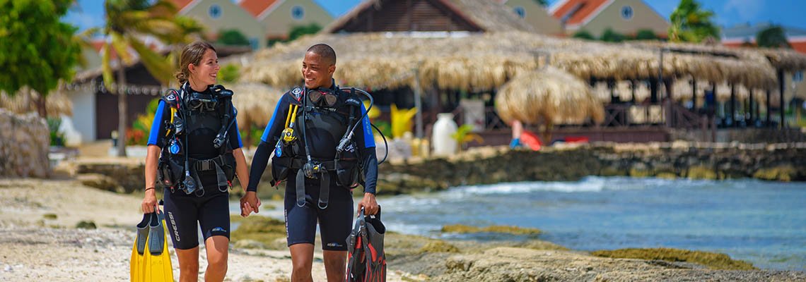 Plaza_Beach_Resort_Bonaire_diving